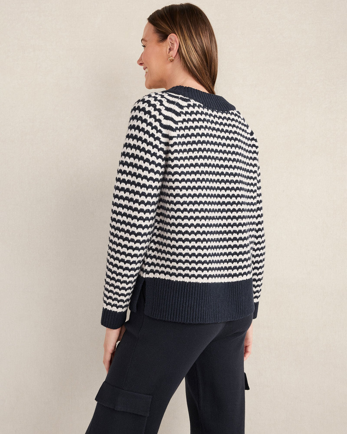 ORGANIC COTTON BLEND TWO-TONE V-NECK SWEATER | Talbots