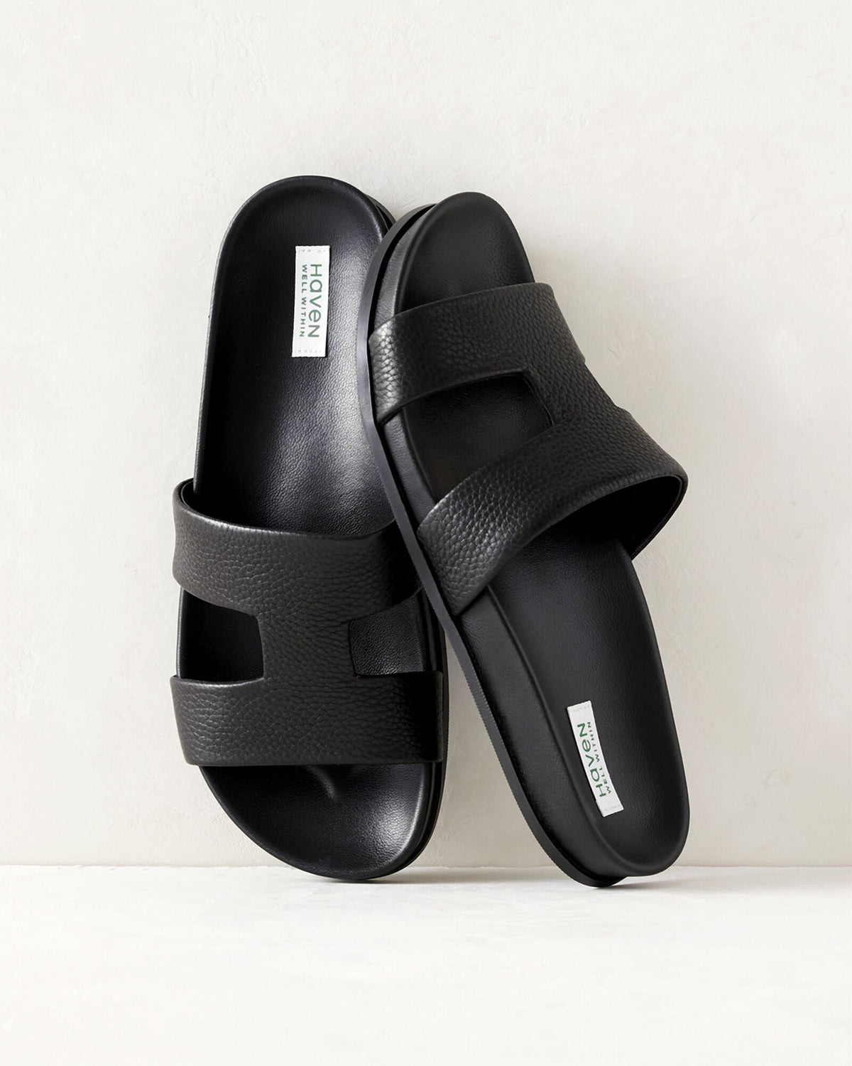 PEBBLED CUTOUT SLIDES | Talbots