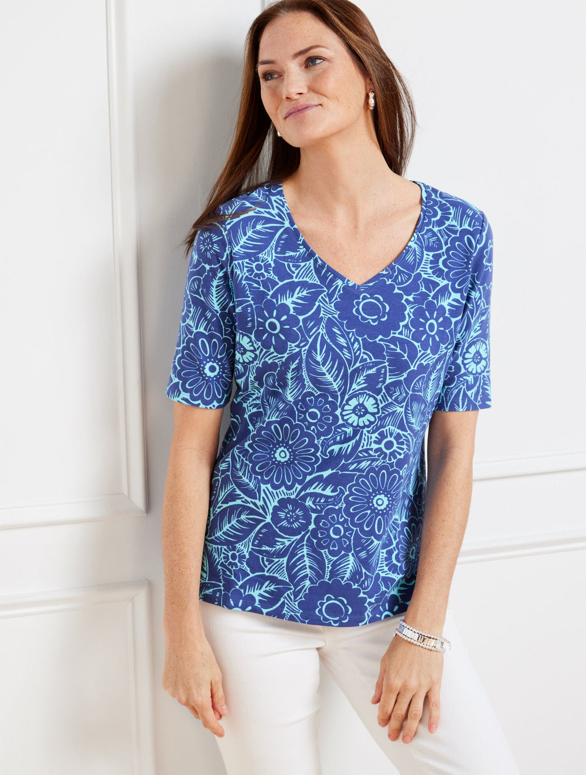 V-NECK TEE - LEAFY TROPICAL | Talbots