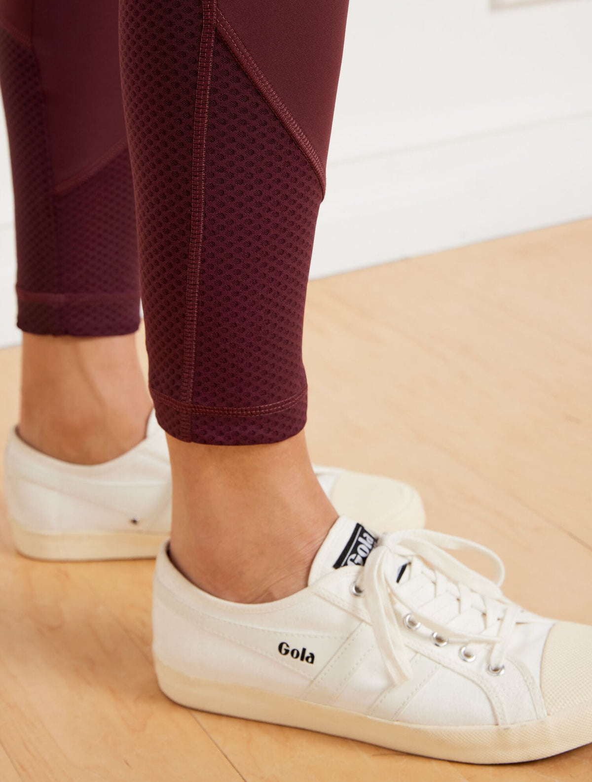 PERFORMANCE INTERLOCK MESH BLOCK LEGGINGS | Talbots