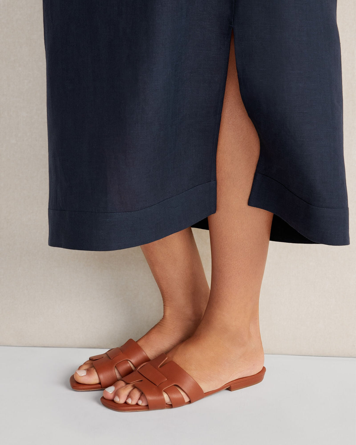LEATHER THREADED CUT-OUT SLIDES | Talbots