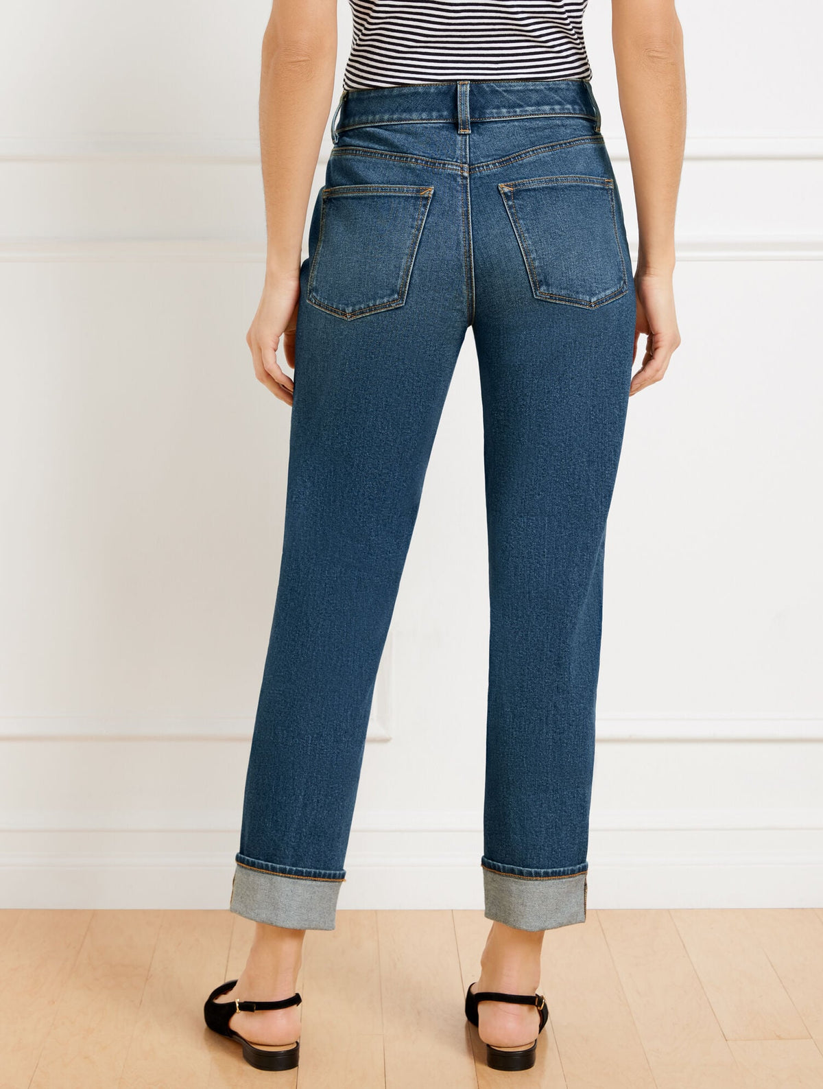 EVERYDAY RELAXED LEG JEANS - SONIA WASH | Talbots