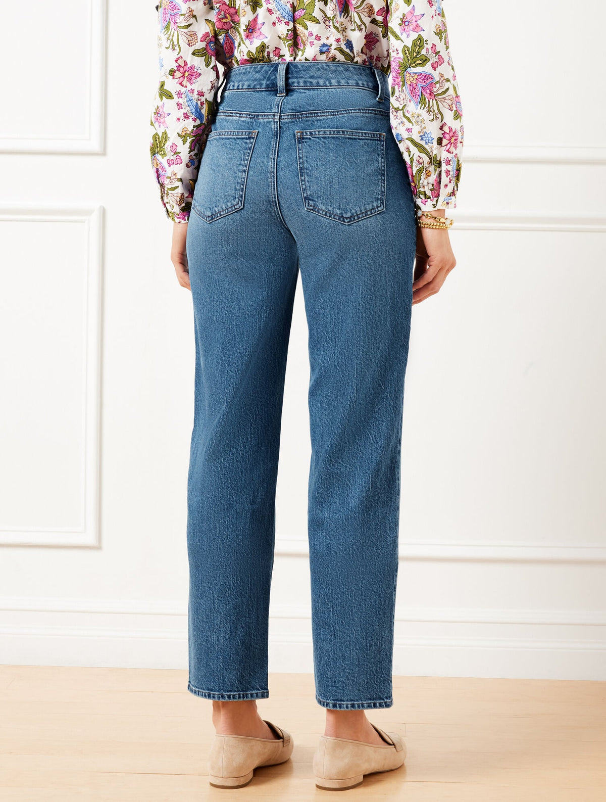 MID RISE STOVEPIPE STRAIGHT LEG JEANS - KINGSTON WASH | Talbots