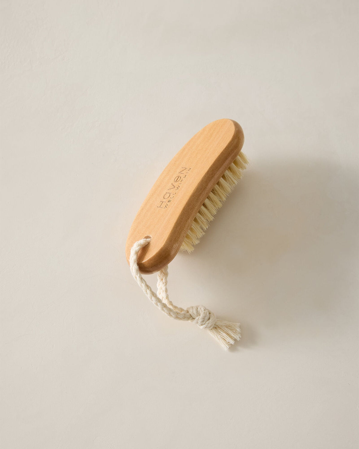 LOTUS WOOD NAIL BRUSH | Talbots