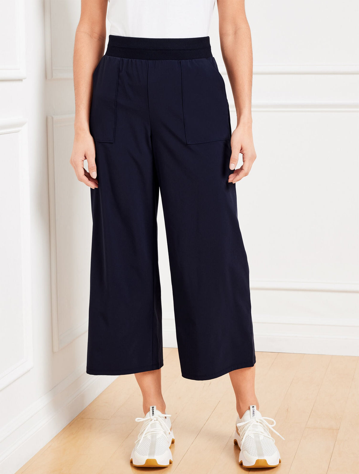LIGHTWEIGHT WOVEN STRETCH WIDE LEG ANKLE PANTS | Talbots