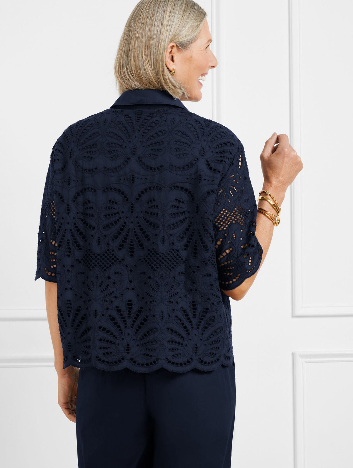 JOHNNY COLLAR SHORT POPOVER - BLOOMING EYELET | Talbots