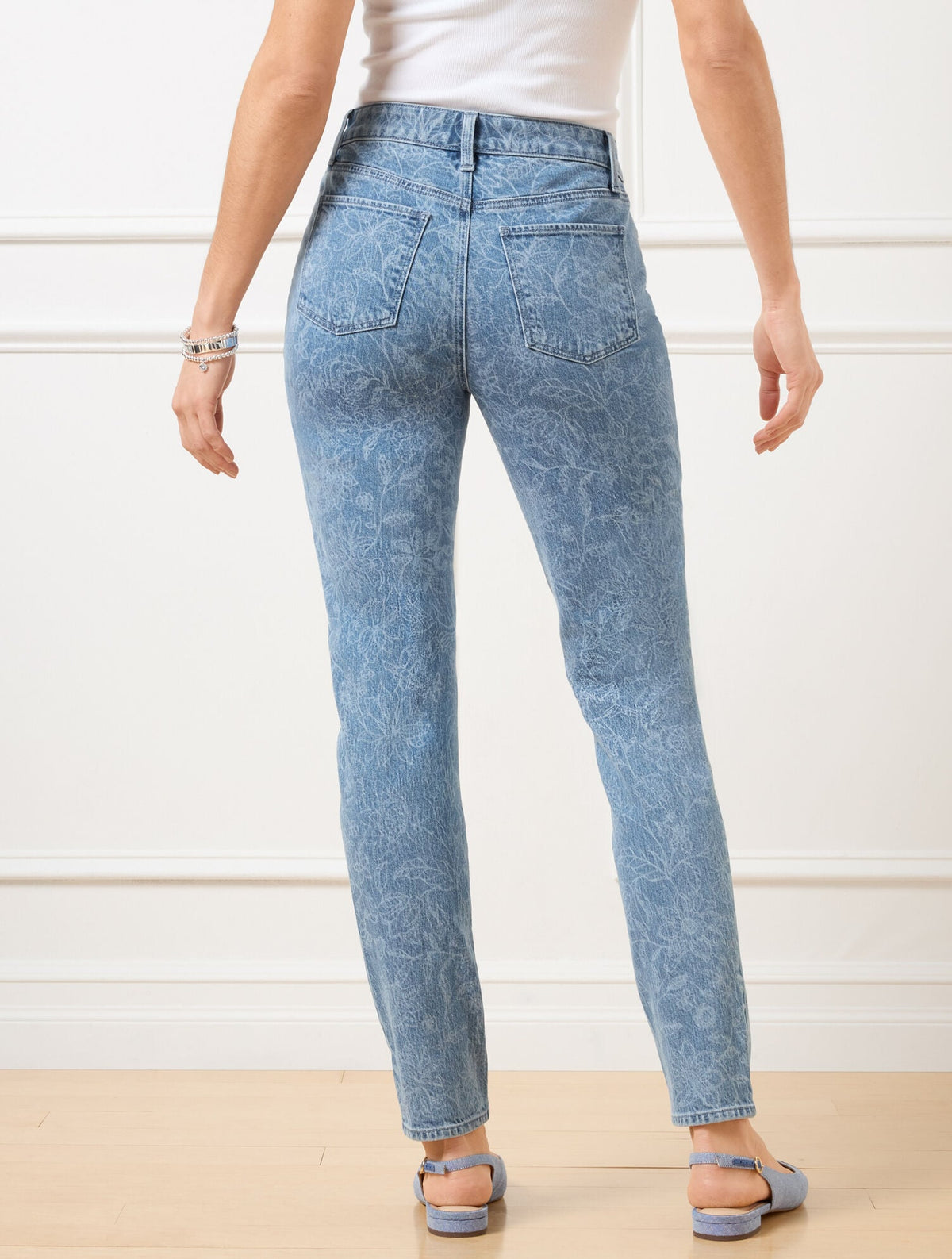 SLIM ANKLE JEANS - LINEAR GARDEN - CURVY FIT | Talbots