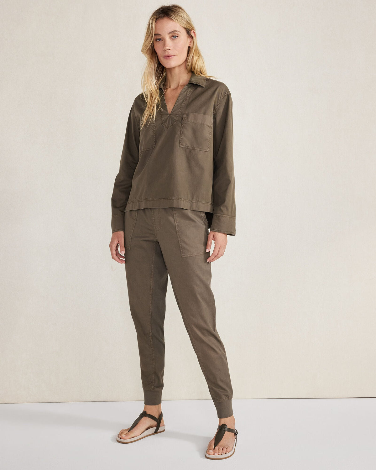 LIGHTWEIGHT TWILL COLLARED PULLOVER | Talbots