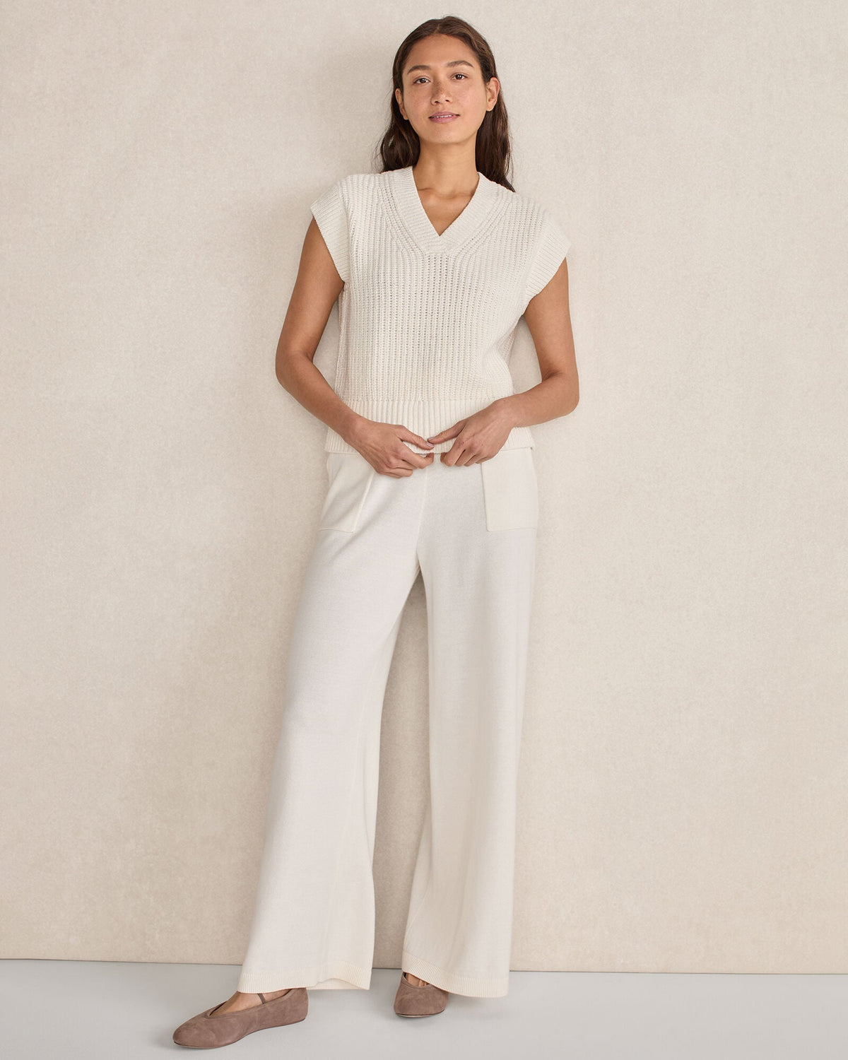 ORGANIC COTTON LINEN SHAKER STITCH V-NECK SWEATER | Talbots