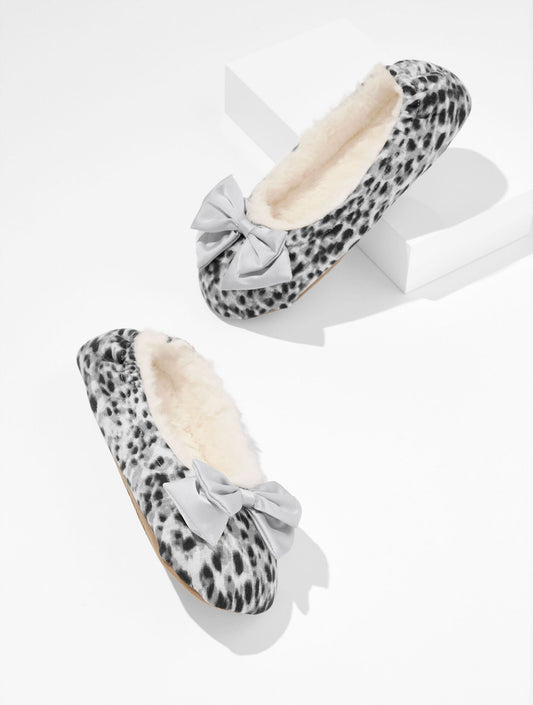 LENA BOW SLIPPERS - SWIRLY ANIMAL | Talbots