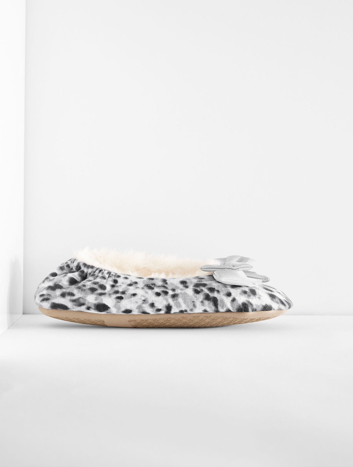 LENA BOW SLIPPERS - SWIRLY ANIMAL | Talbots