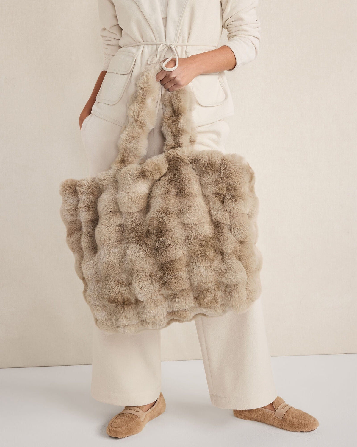 FAUX FUR THROW BLANKET AND TOTE | Talbots