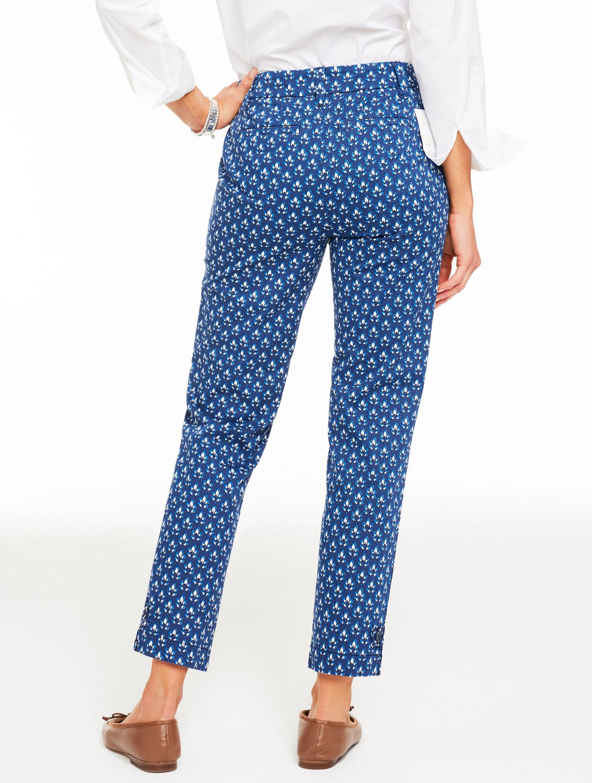 HERITAGE TWILL PERFECT CROPS - GRAPHIC LEAVES | Talbots